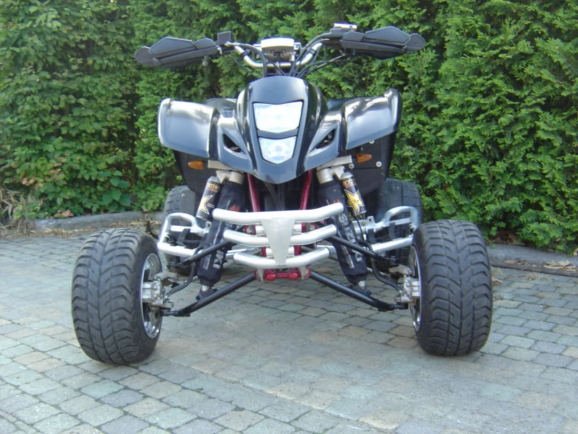 Suzuki LTZ 400 Superquader.jpg