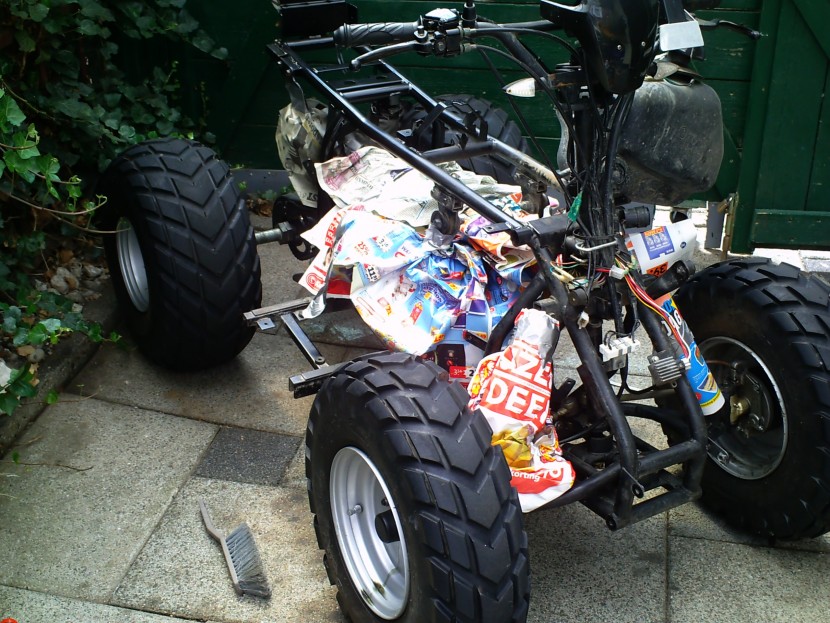 PICT0052.JPG (1.18 MiB) 66558 keer bekeken Spuiten ferme